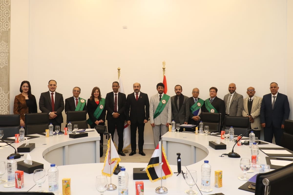  Faisal bin Hassan Al-Ajmi - Military Attaché in Cairo - Bahrain, training closing ceremony